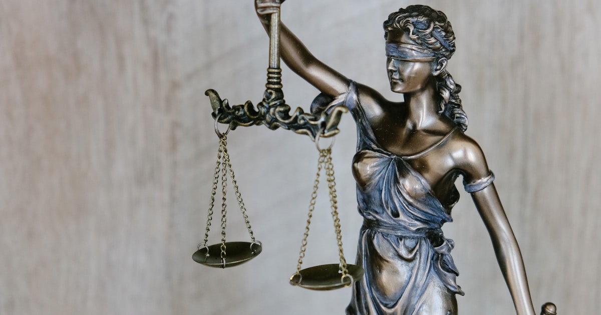 弁護士法72条とAIリーガルテックの論点 法務省資料を4つの関門で読む