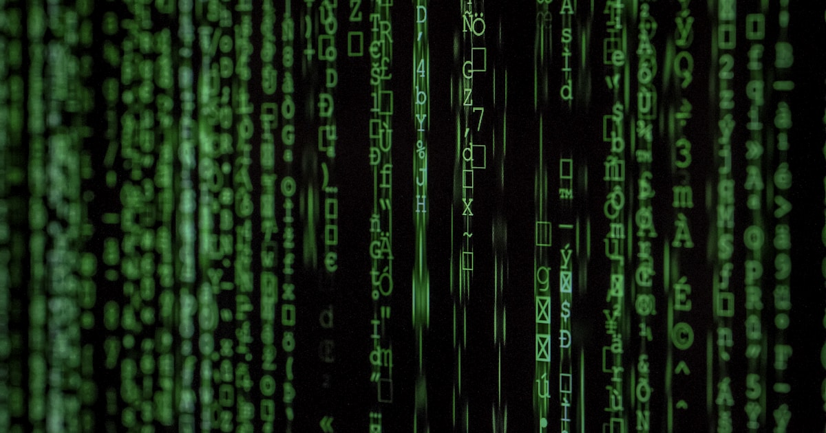 データを表示するモニターと分析画面
