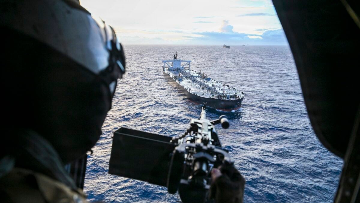 AIハルシネーションで米軍が臨検寸前、士業の検証工程を見直す3つの論点